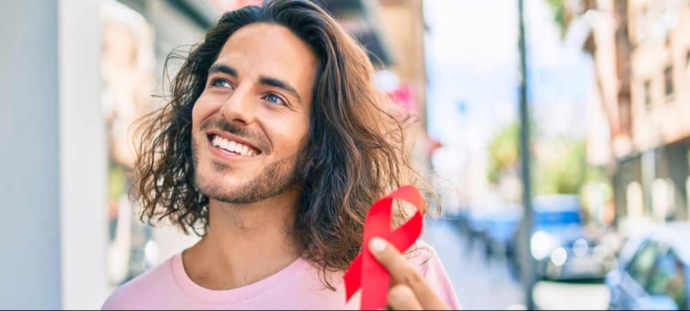 Oral healthcare for people living with HIV/AIDs